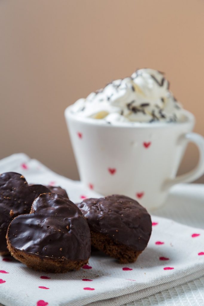 Valentine's Chocolate Heart Biscuits the family will loveHonest Mum