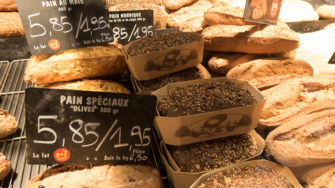 bread in a bread shop in Avignon, France