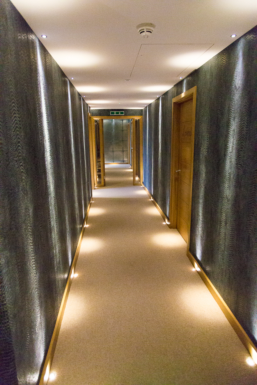 Spa corridor