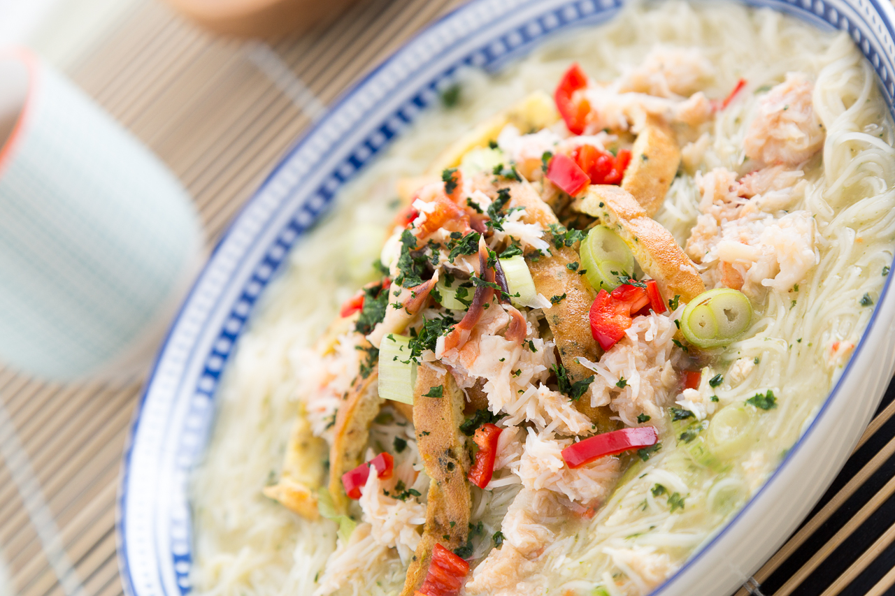 chicken and crab noodle broth
