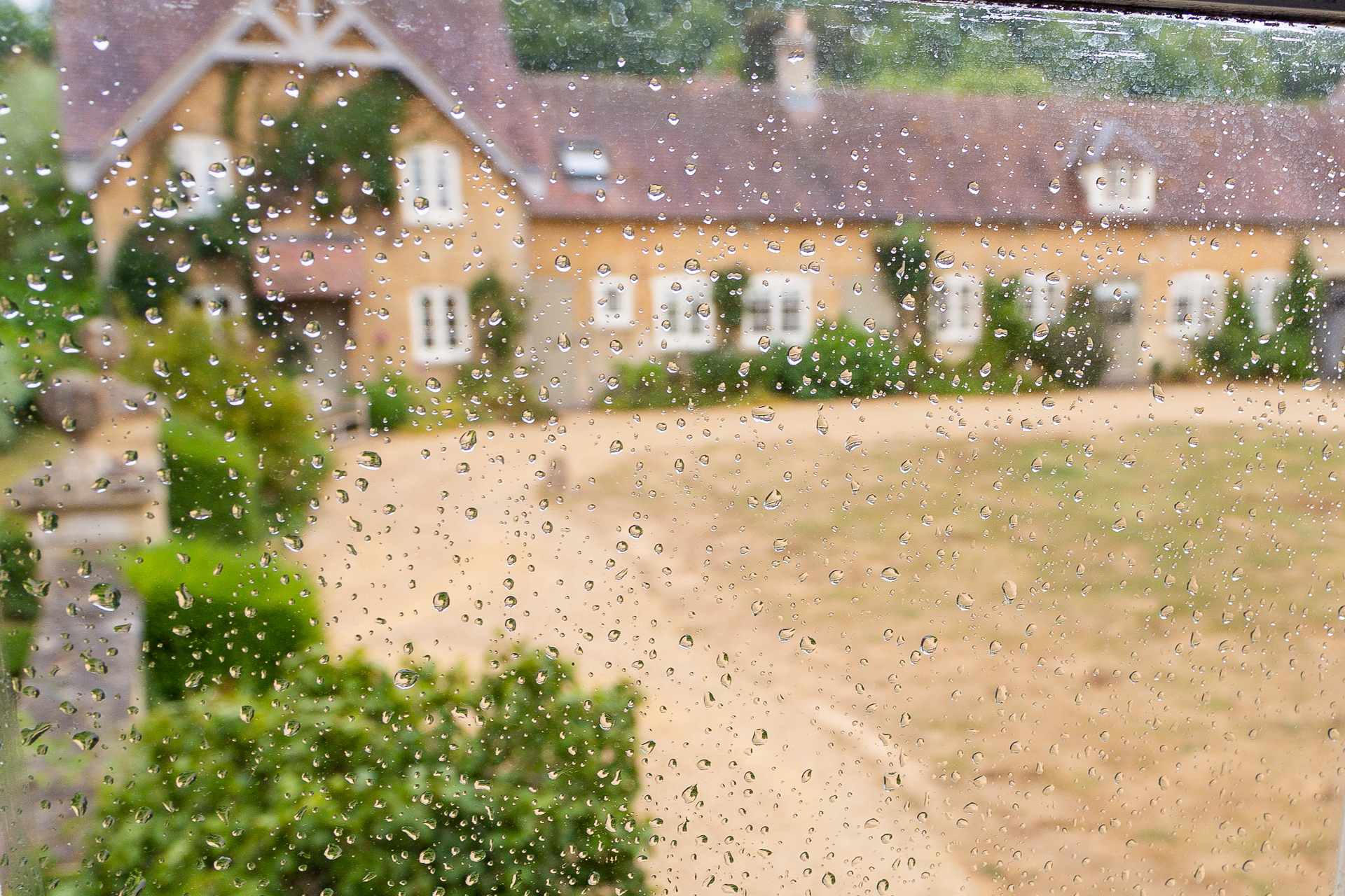 rainy countryside scene in Oxfordshire